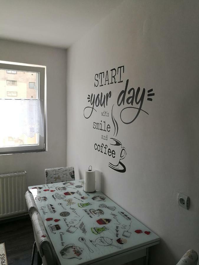White Black Rooms Χουνεντοάρα Εξωτερικό φωτογραφία