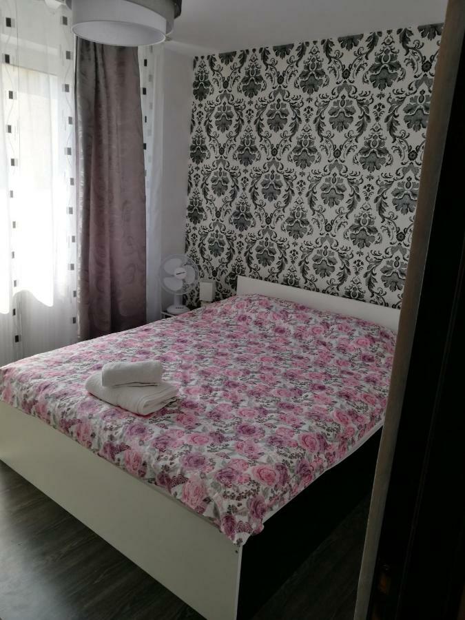 White Black Rooms Χουνεντοάρα Εξωτερικό φωτογραφία