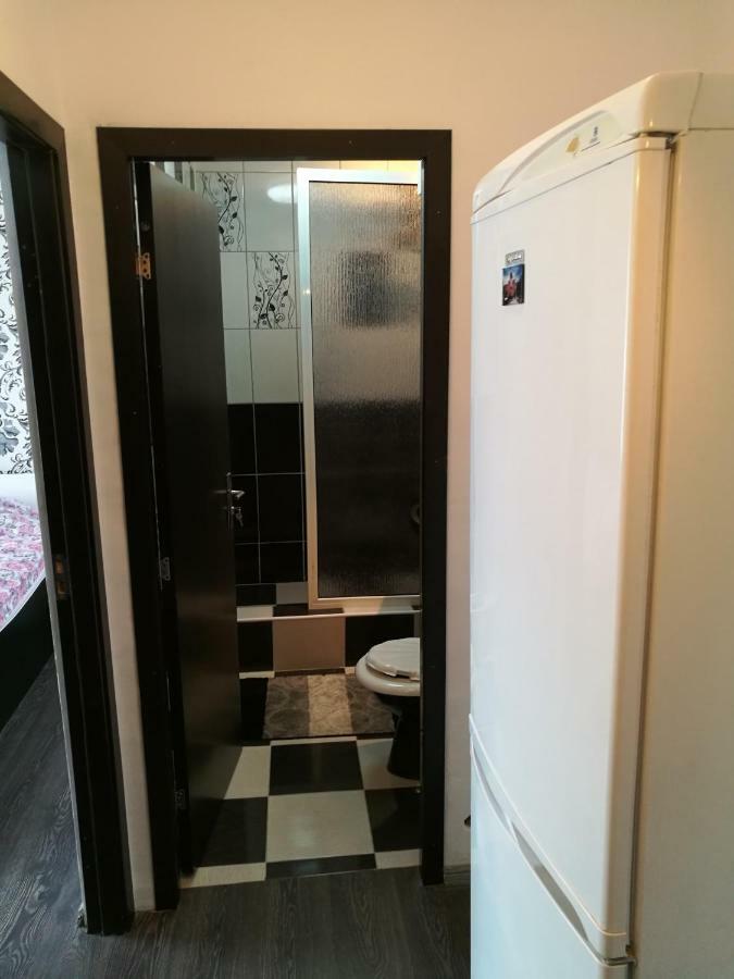 White Black Rooms Χουνεντοάρα Εξωτερικό φωτογραφία